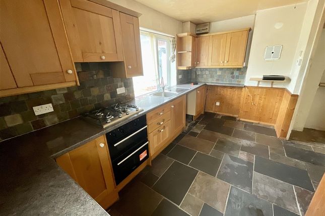 2 bed detached bungalow