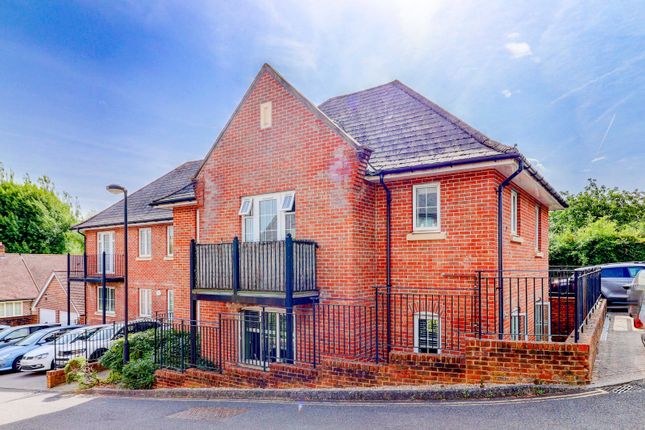 Mallard Place, Buckinghamshire HP11 2 bed apartment for sale