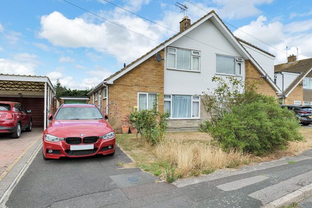 Churchill Avenue, Melksham SN12 3 bed semi