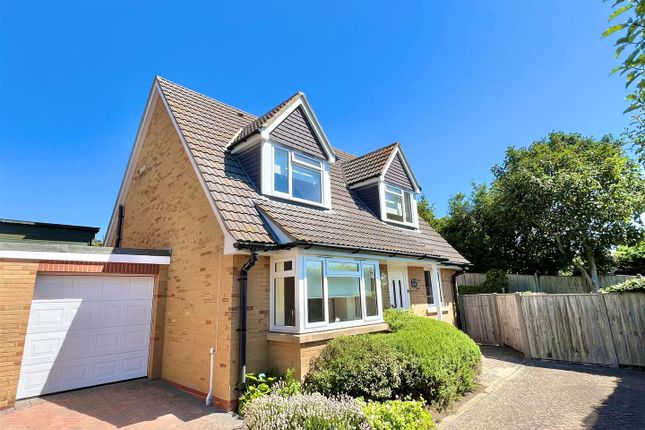 Freshwater, Isle of Wight 3 bed detached house for sale