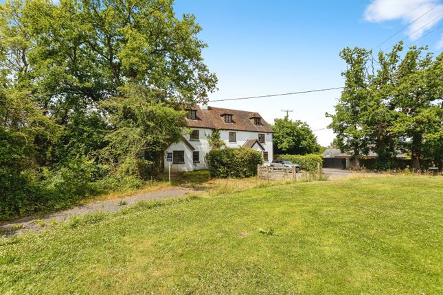 5 bedroom semi-detached house for sale