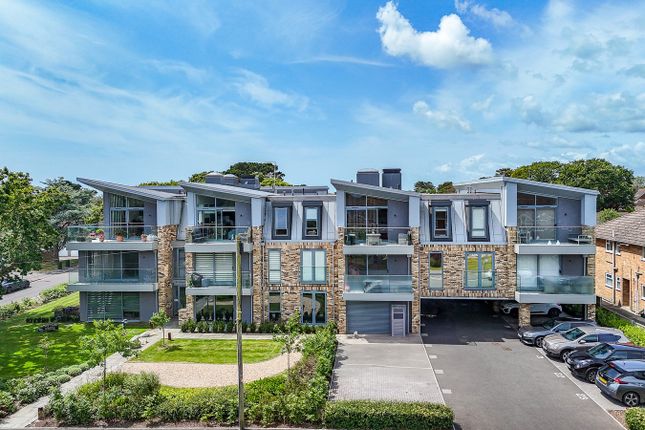 24 Waterford Road, Highcliffe... 2 bed ground floor flat for sale