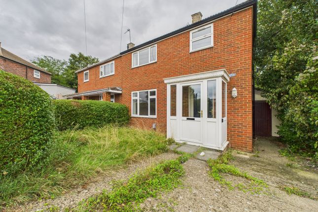 Fairfield Way, Hitchin, SG4 3 bed semi