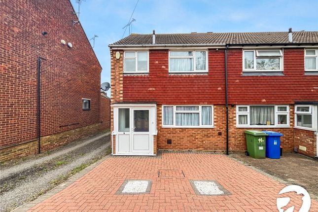 Watsons Hill, Sittingbourne, Kent, ME10 3 bed end of terrace house for sale