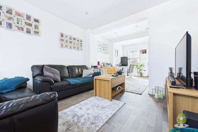 GRANGE ROAD, GILLINGHAM, ME7 3 bed terraced house for sale