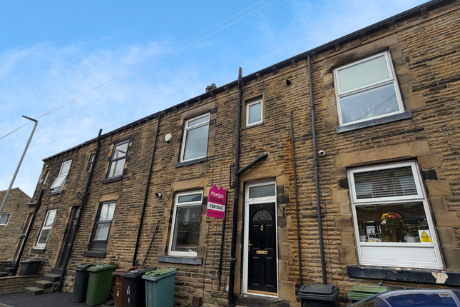 Low Street, Tingley, Wakefield 2 bed terraced house for sale