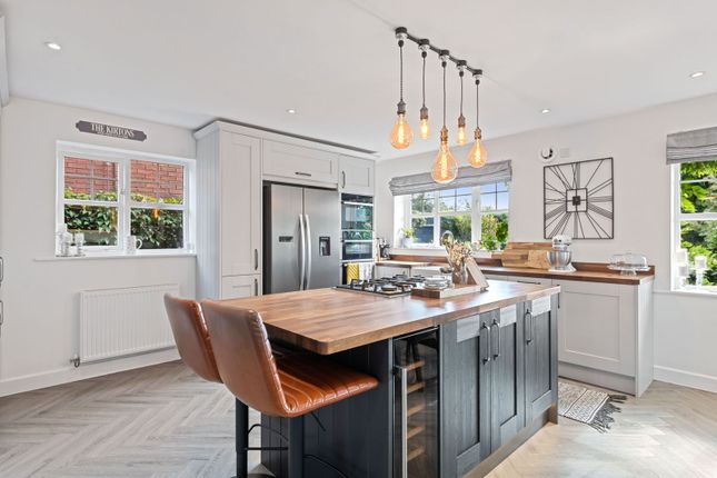 Peachwood Close, Grantham NG31 4 bed detached house for sale