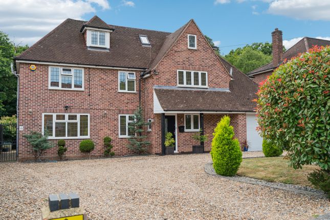 6 bedroom detached house for sale