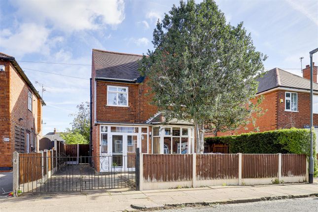 Curzon Street, Long Eaton NG10 4 bed detached house for sale