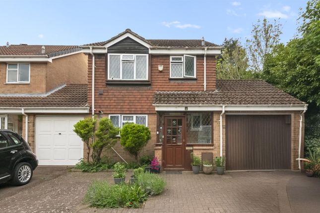 3 bedroom link detached house for sale