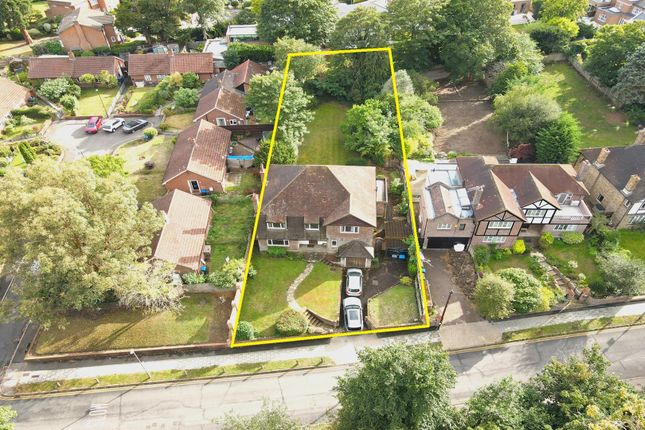 Queensmere Road, London SW19 5 bed detached house for sale