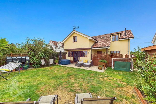 Broad Road, Cotton, Stowmarket 3 bed detached house for sale