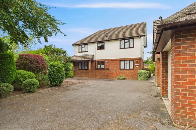 Station Court, 46 Station Road 2 bed flat for sale