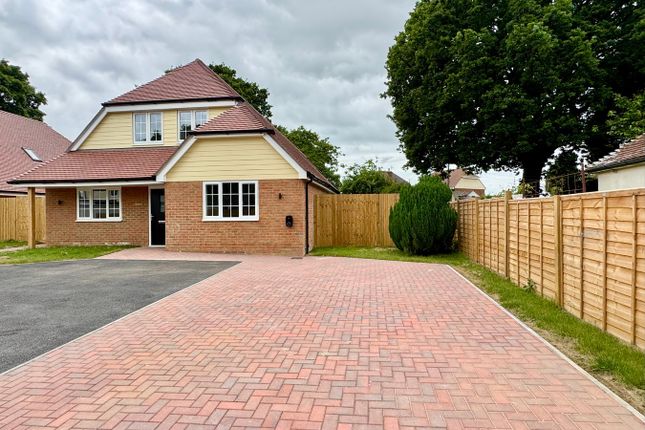 4 bed detached house