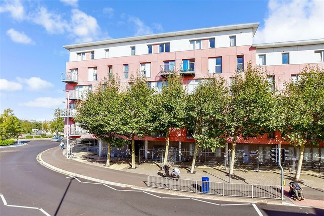 Goldsmith Avenue, Southsea, Hampshire 2 bed apartment for sale