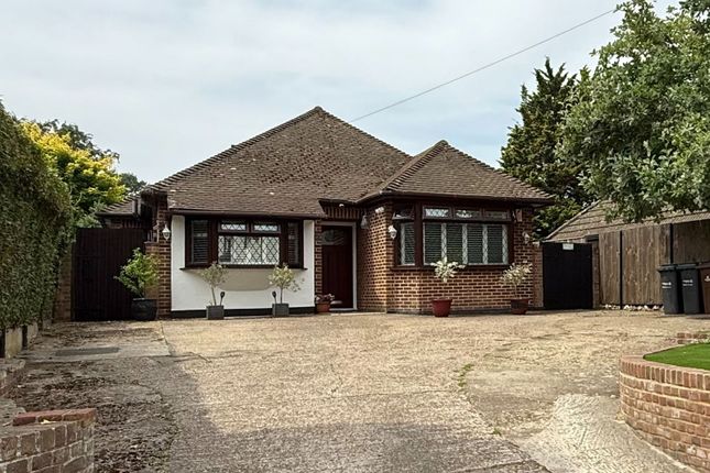 Downs Road, Gravesend DA13 4 bed detached bungalow for sale