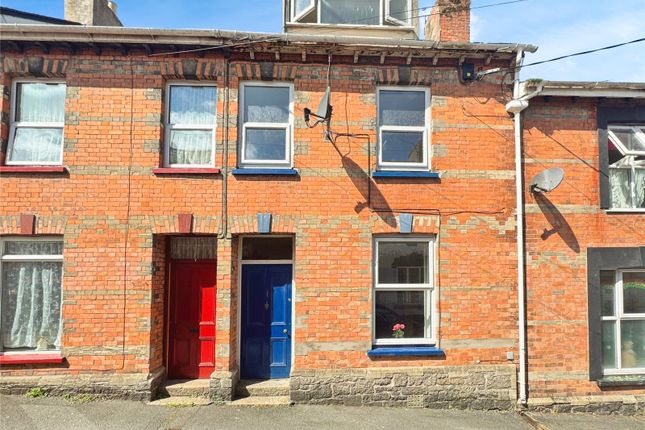 Barnstaple, Devon 2 bed terraced house for sale