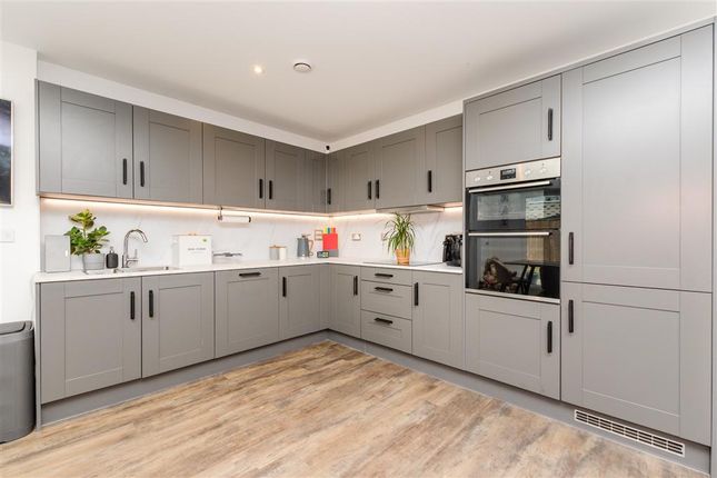 Glenway road, Rochester, Kent 3 bed semi