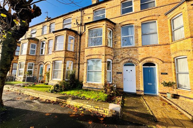 5 bedroom terraced house for sale