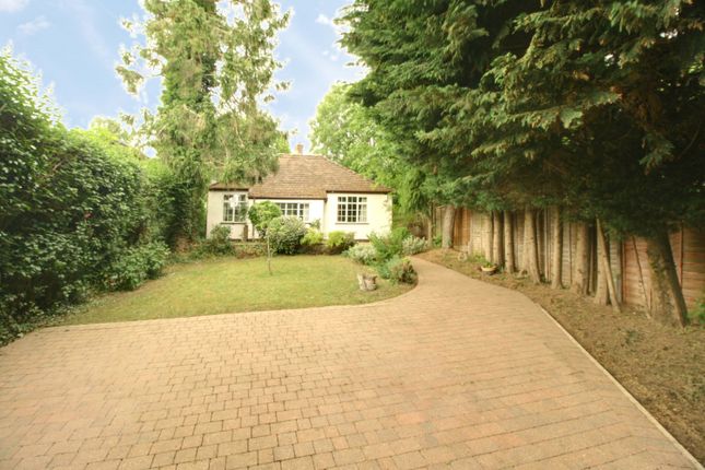 Sevenoaks Road, Orpington BR6 2 bed detached bungalow for sale