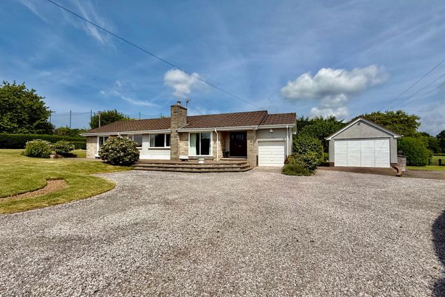 5 bed detached house
