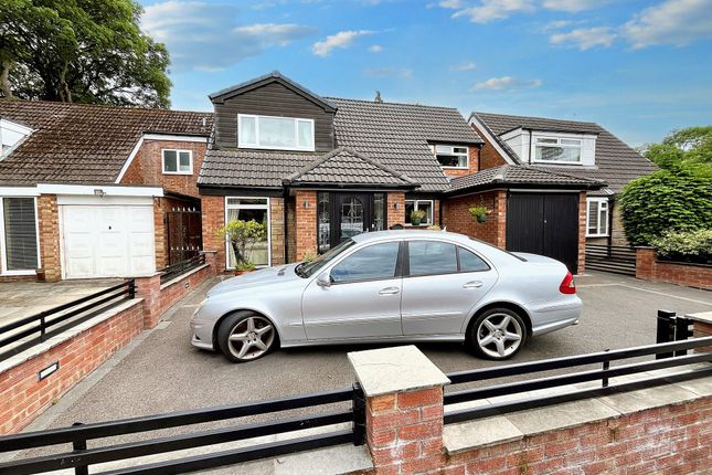 Birch Lea Close, Bury, BL9 4 bed detached house for sale