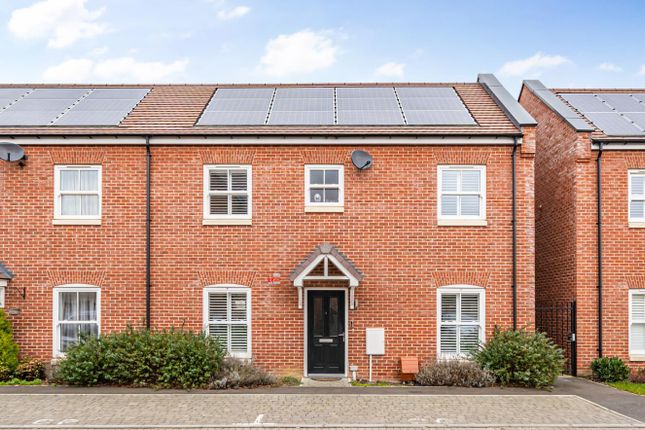 Mellish Close, Whetstone 3 bed semi