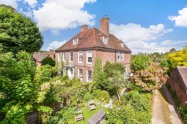 West Cross, Tenterden, Kent 2 bed flat for sale