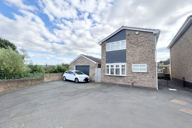 Nuthatch Drive, Brierley Hill DY5 3 bed detached house for sale