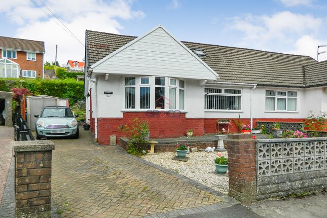 3 bed semi-detached bungalow