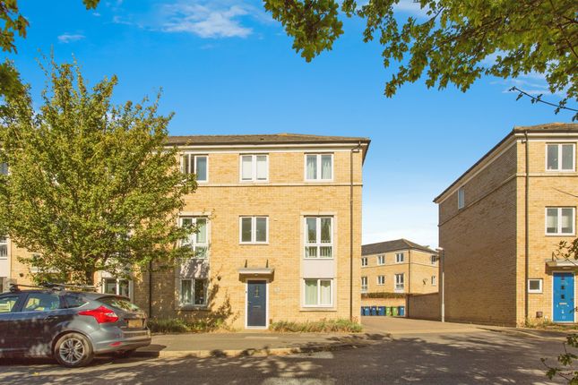 5 bedroom end of terrace house for sale