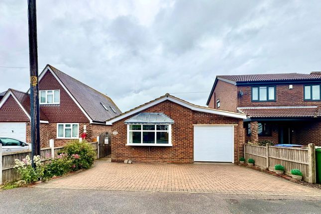 Cliff Gardens, Sheerness ME12 2 bed detached bungalow for sale