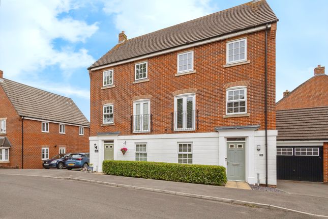 4 bedroom semi-detached house for sale