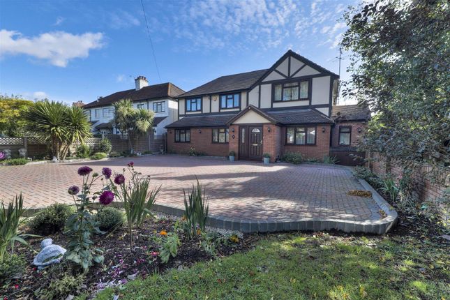 6 bedroom detached house for sale