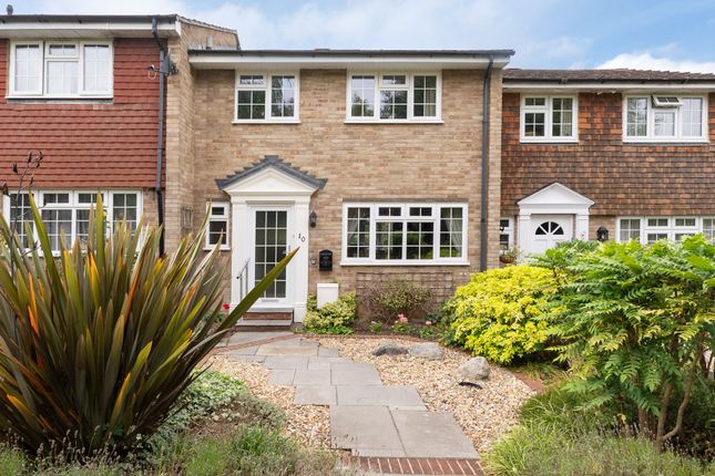 Lodge Close, North Holmwood 3 bed terraced house for sale