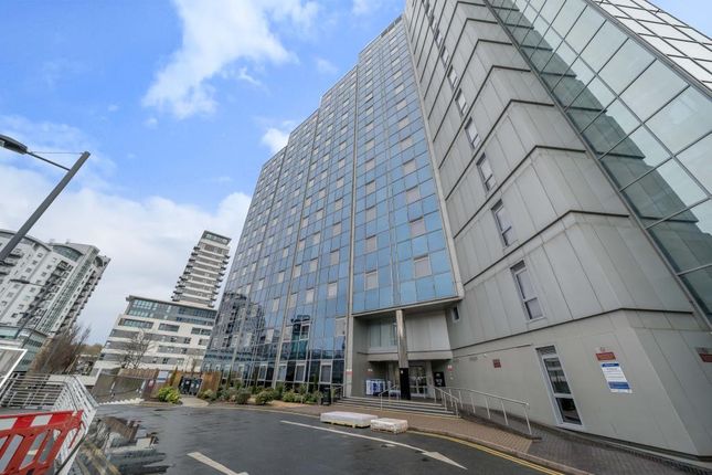 Basingstoke,  Hampshire,  RG21 1 bed flat for sale