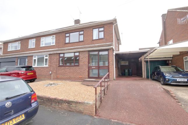Pear Tree Walk, Cheshunt, Waltham... 3 bed semi