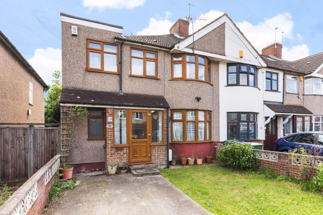 Montrose Avenue, Welling DA16 3 bed end of terrace house for sale