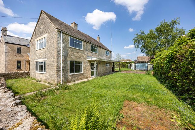 Oaksey, Malmesbury, Wiltshire, SN16 3 bed house for sale