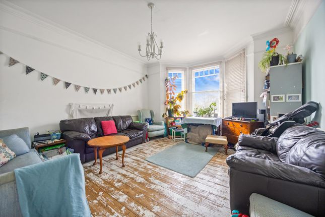 Fortune Green Road, West Hampstead NW6 4 bed flat for sale