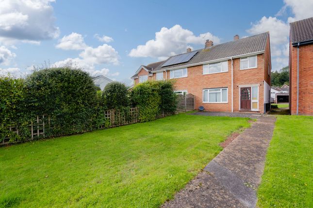 Blagdon Close, Crediton, EX17 3 bed semi