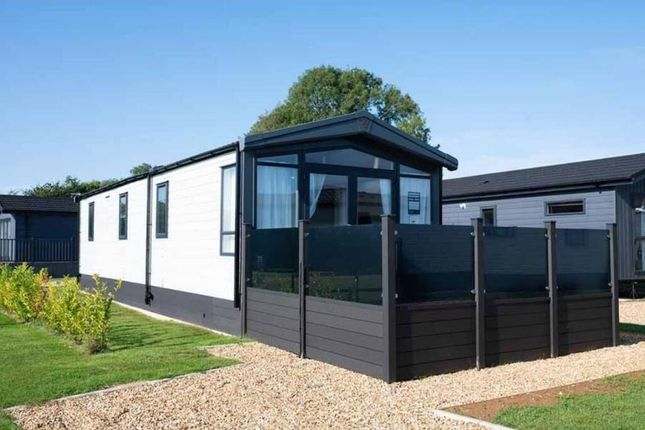 Cotswold Hills Country Park, Chipping... 2 bed bungalow for sale
