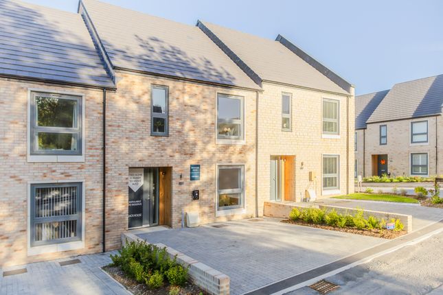 Swindon SN26 4 bed terraced house for sale