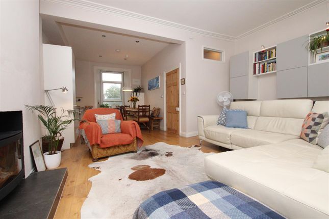 2 bedroom maisonette for sale