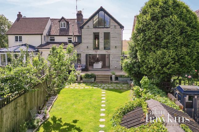 4 bedroom semi-detached house for sale