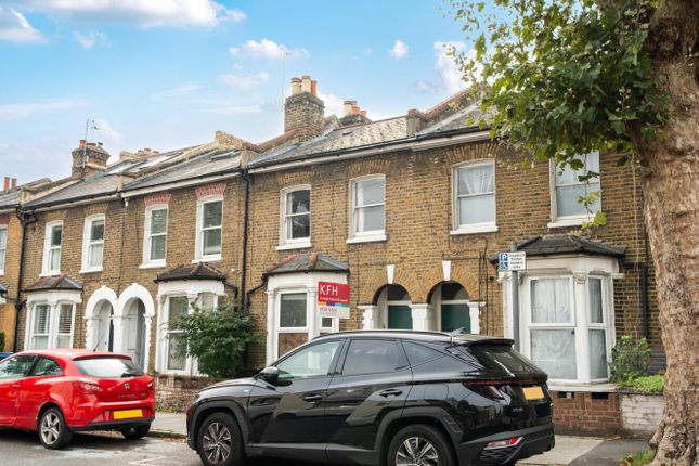 Kimberley Avenue, London, SE15 1 bed flat for sale