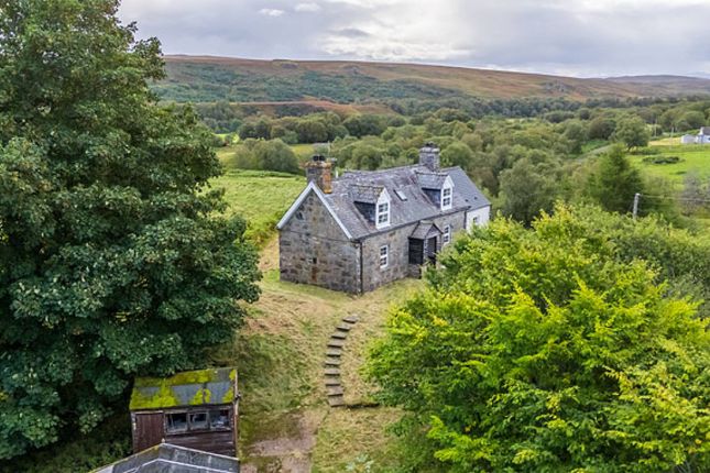 7 Strathnaver, Kinbrace, KW11 6UA 4 bed detached house for sale