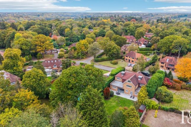 Howards Thicket, Gerrards Cross 5 bed detached house for sale