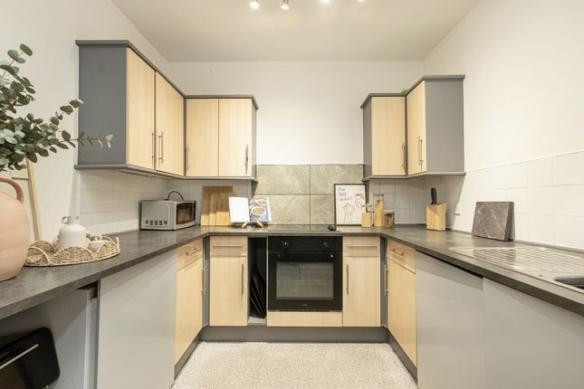 2 bedroom maisonette for sale