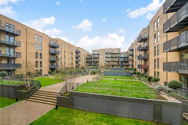 Apple Yard, Anerley, London, SE20 2 bed apartment for sale
